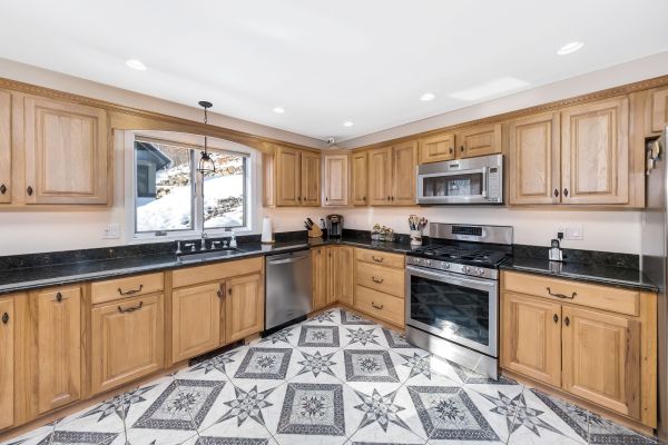 Custom Cabinet Making in Helotes