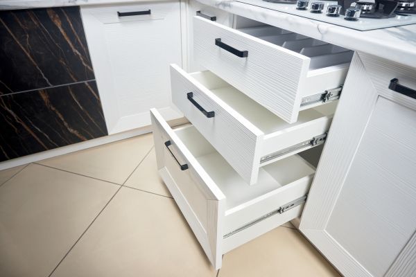 Drawer Slide Replacement in Helotes
