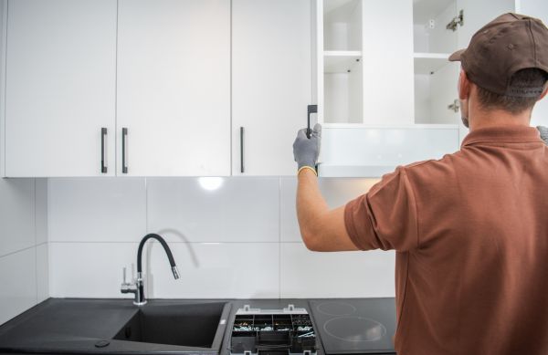 Kitchen Cupboard Installation in Helotes