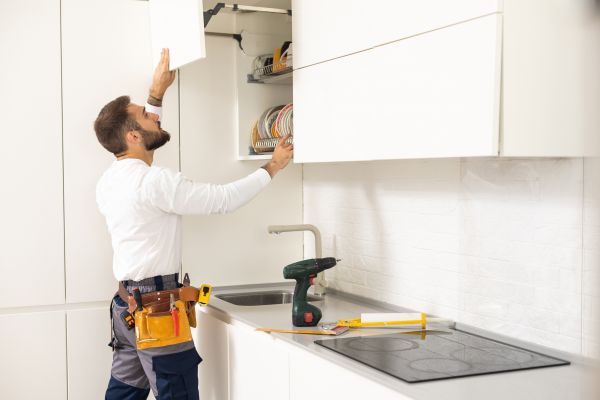 Cabinet Service in Helotes