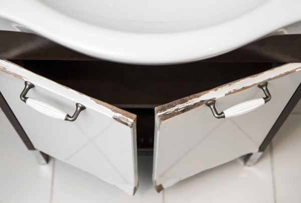 Cabinet Water Damage Repair in Helotes